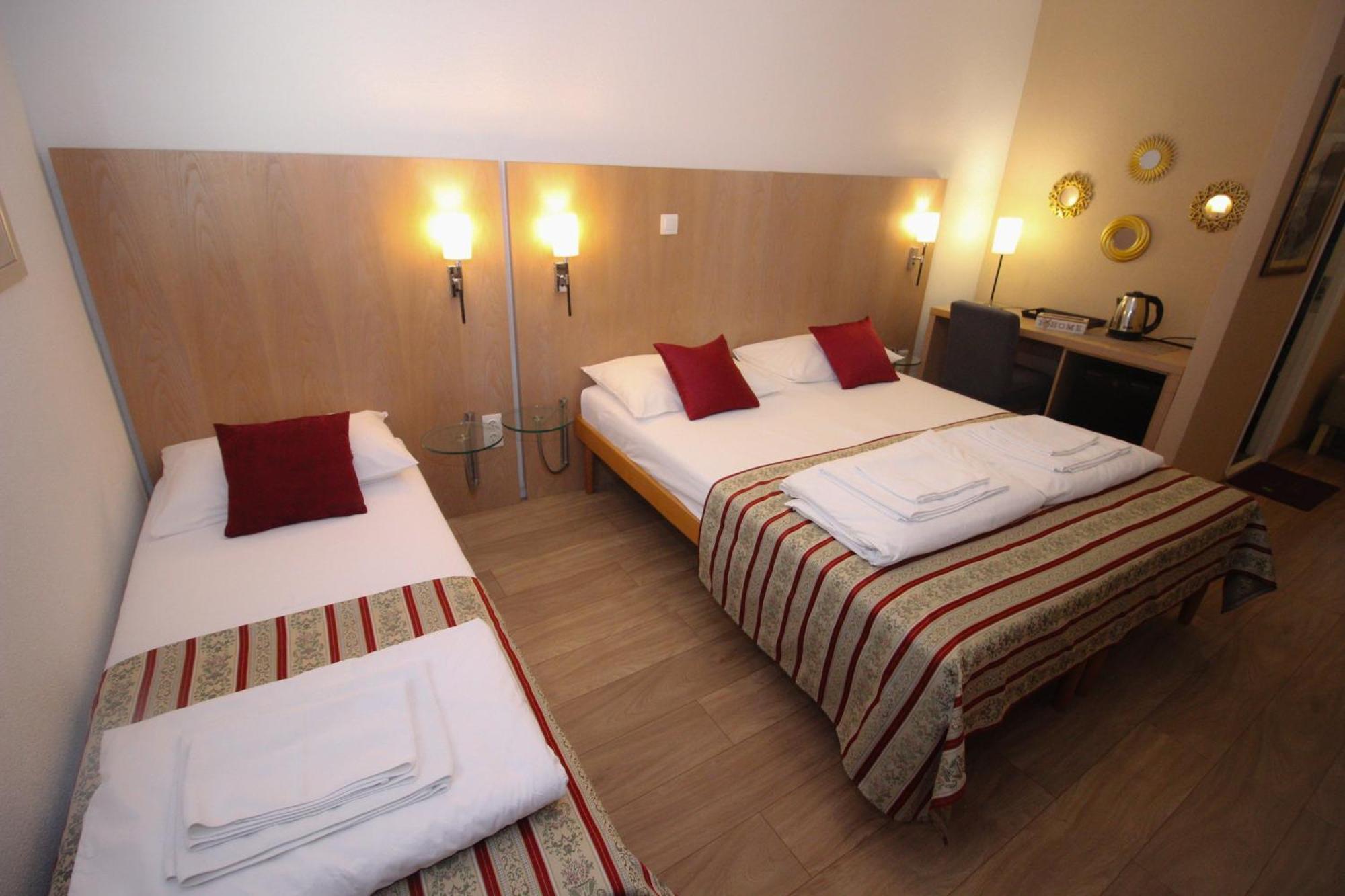Villa Deny Mostar - With Free Parking Екстер'єр фото