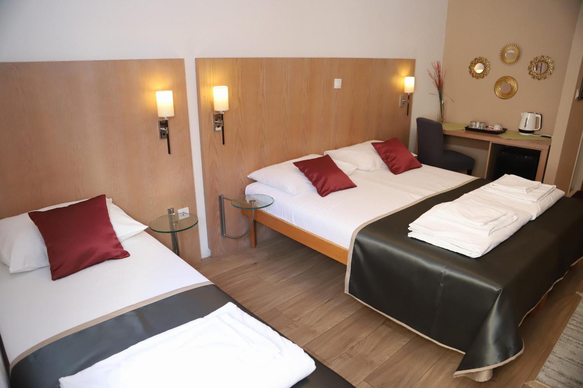 Villa Deny Mostar - With Free Parking Екстер'єр фото