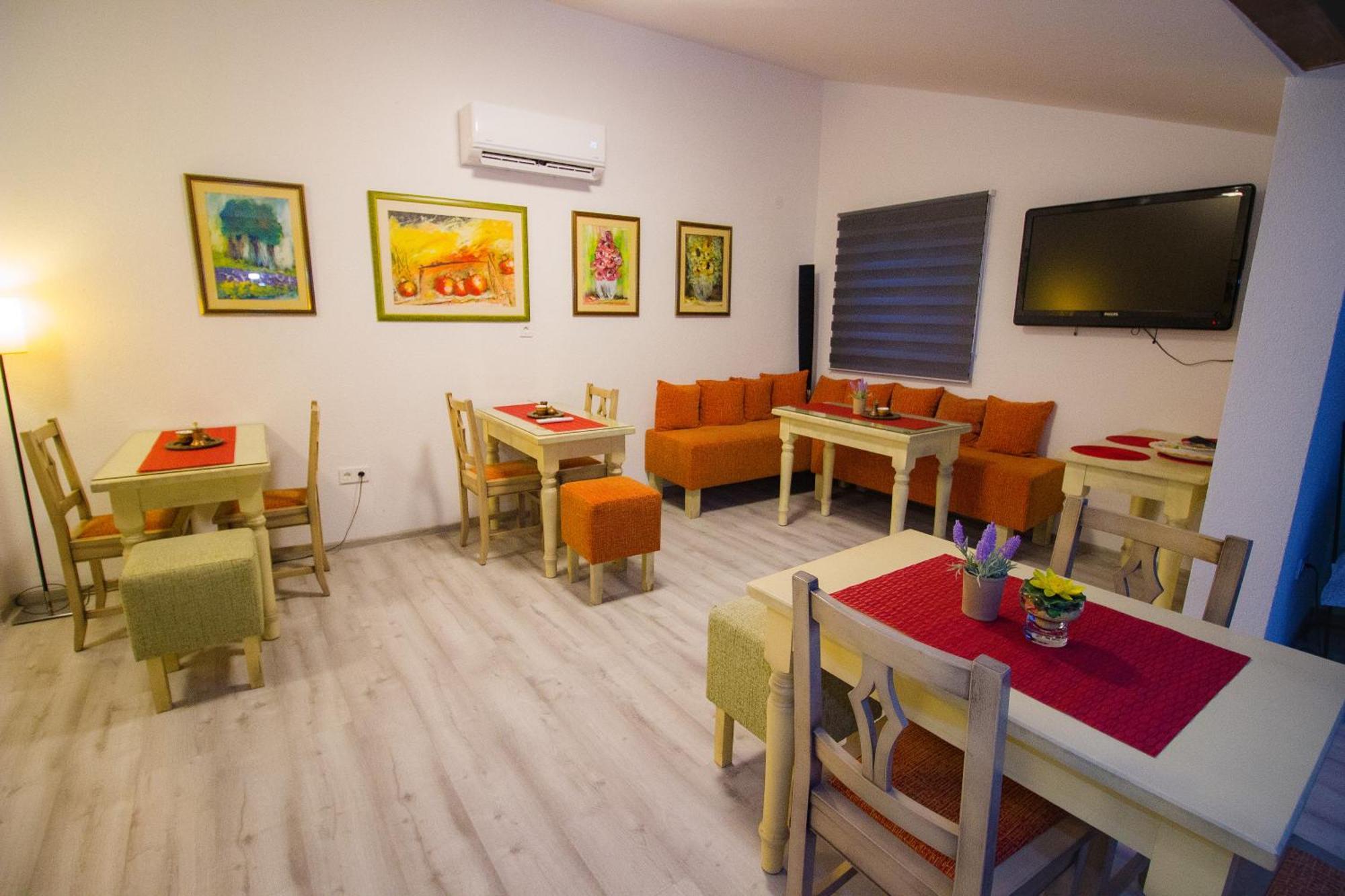 Villa Deny Mostar - With Free Parking Екстер'єр фото